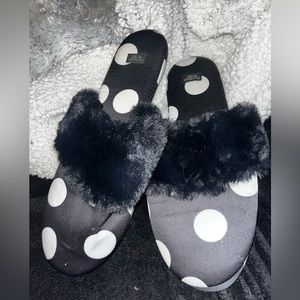 Victoria’s Secret PINK Slippers